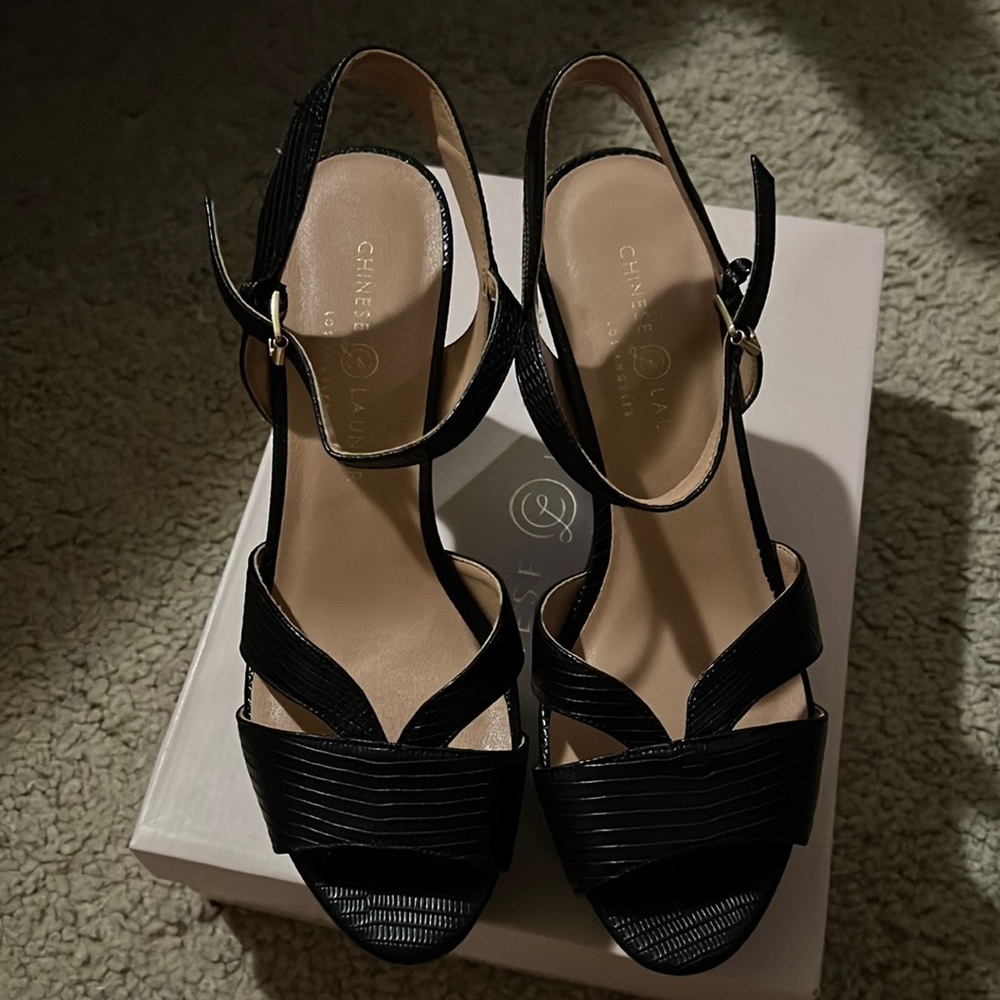 Chinese Laundry Lizard Black Heels